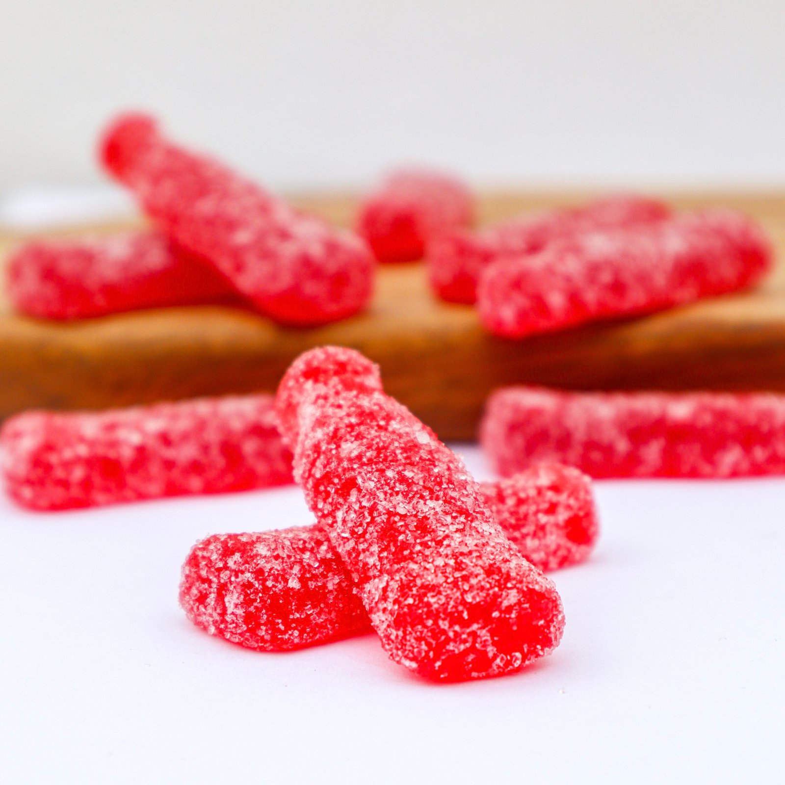 Sour Raspberry Bottles Candy raspberry shots very sour llaves acidas chuches muy acidas frutas frambuesa