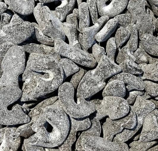 Super Salty Fish salmiak candy Salty liquorice licorice regaliz salado pescado silli fish candy malaco